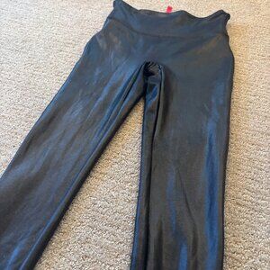SPANX Faux Leather Leggings Size Small Petite Black - Excellent Preowned
